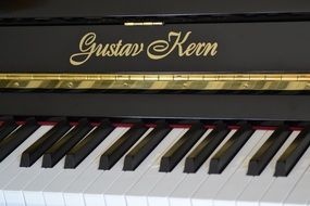 piano with keys