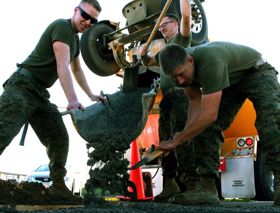marines pour concrete