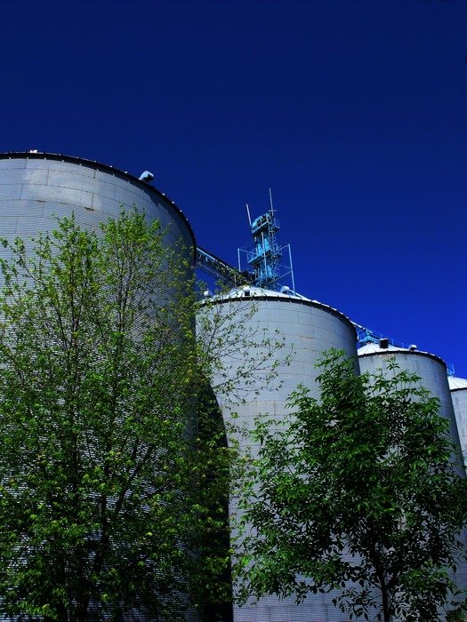 silos huge tall