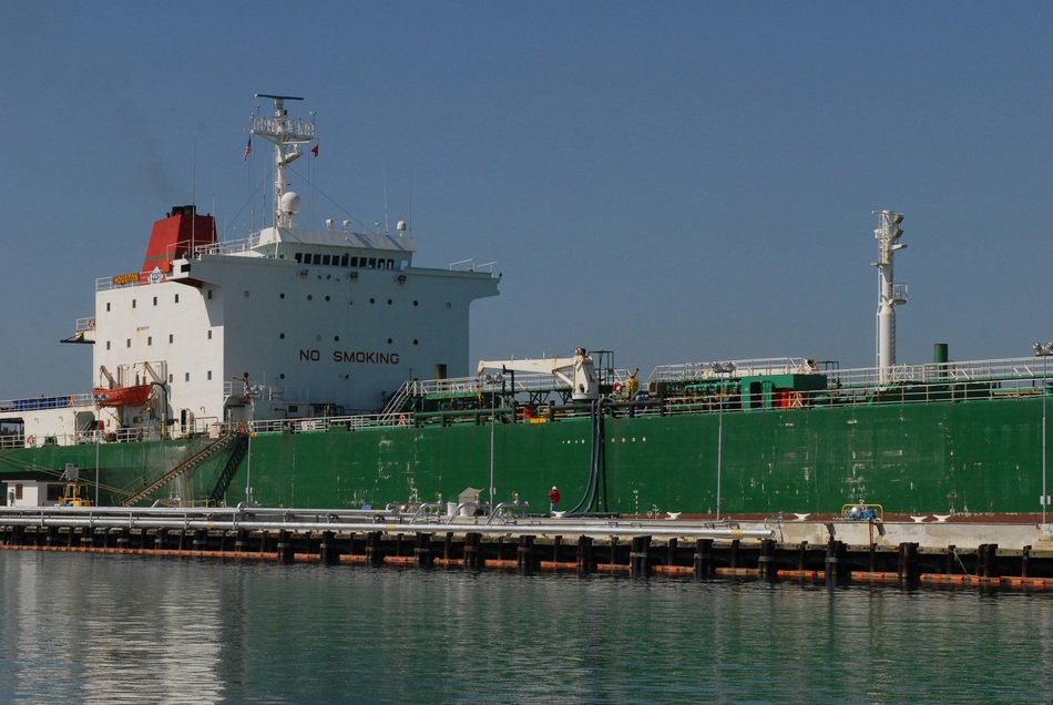 ship tanker oil