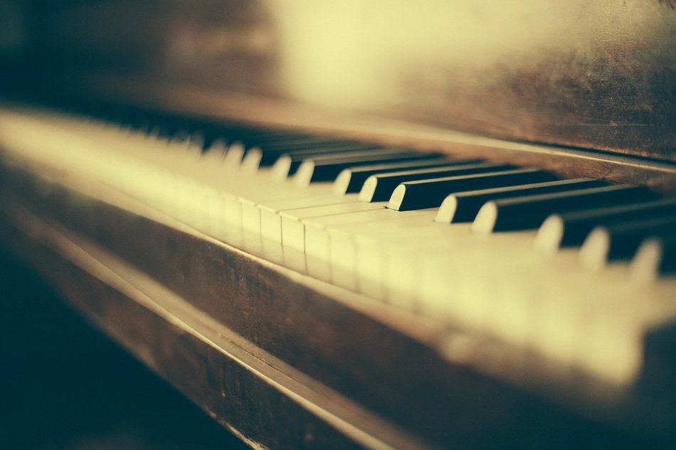 piano keys under the sun
