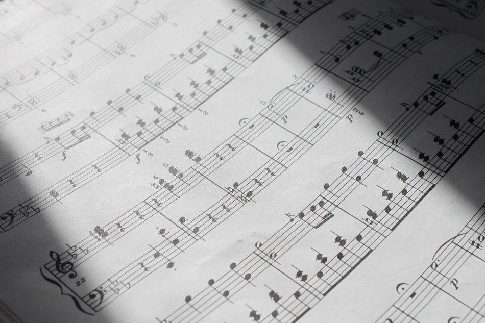 black and white notes for piano