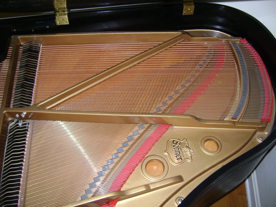 inside of the piano