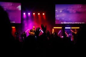 dance music concert