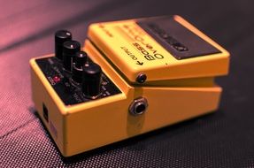 bass distortion pedal