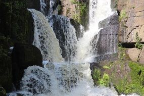 waterfall mountains