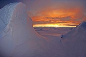 irresistible arctic sunset
