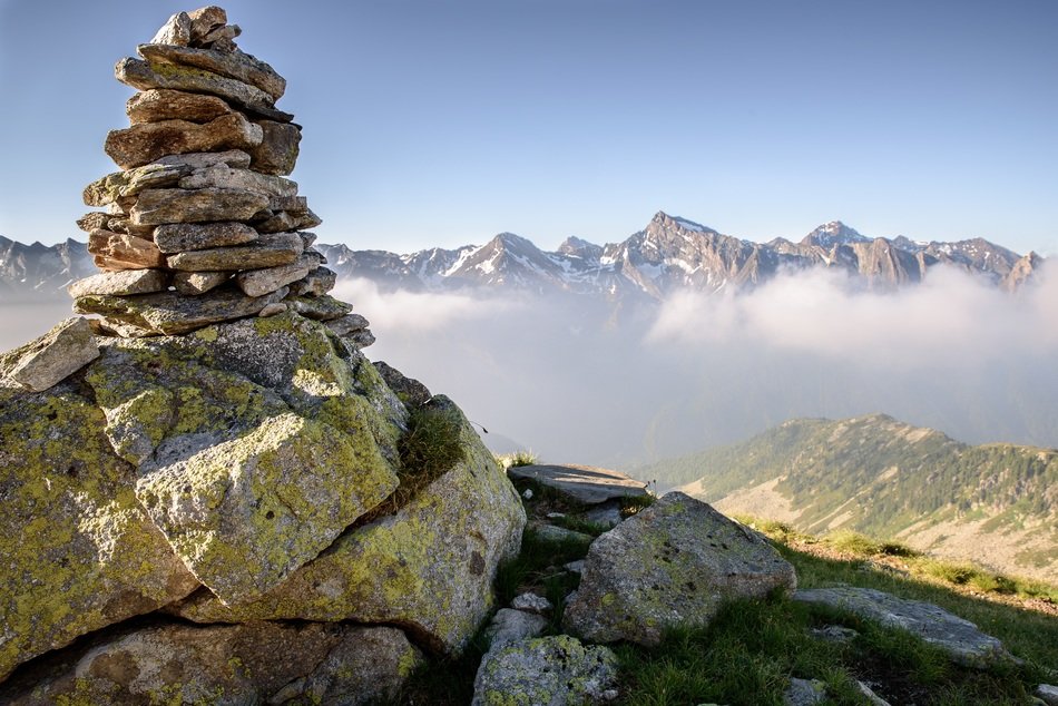 ream of stones in mountains
