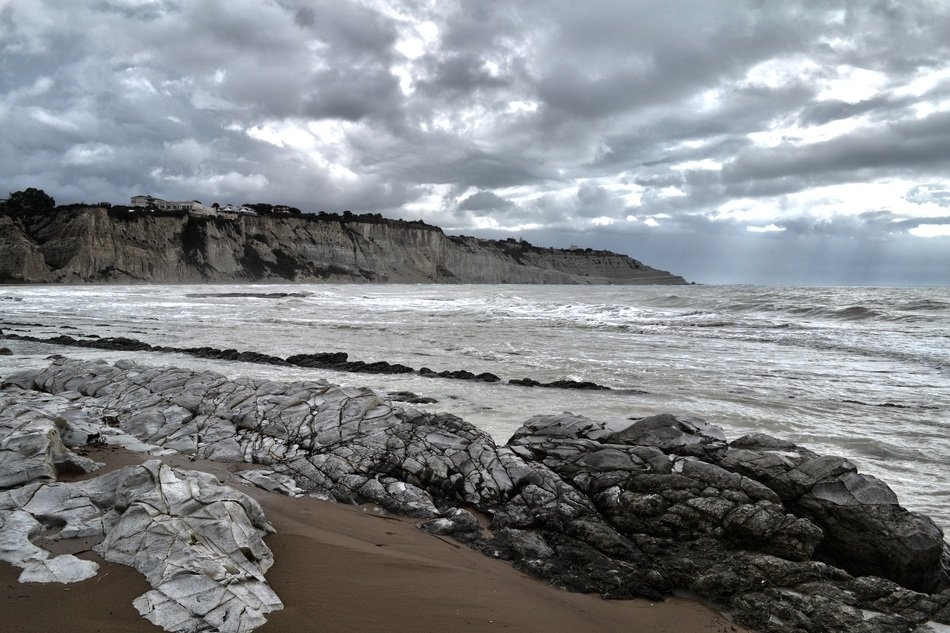 beach with glaciers by the sea