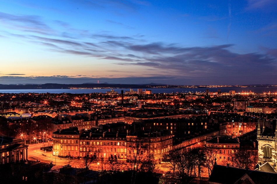 cityscape of edinburg at night