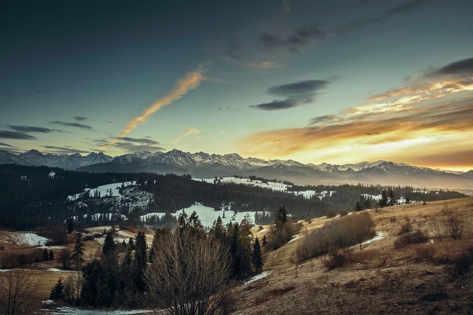 mountain range in the desert