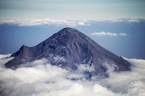 volcano mexico peak in clouds