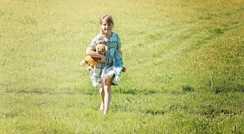 girl with toy run