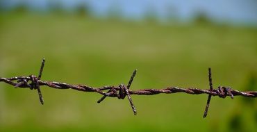 picture of the knitting wire