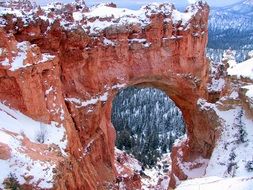 natural arch and bridge at Bryce Canyon in winter