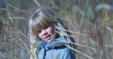 blond girl outdoor
