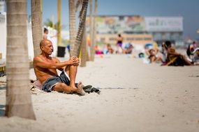 A lot of people on the beach