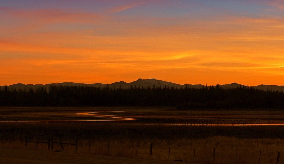 landscape of panoramic montains at sunset