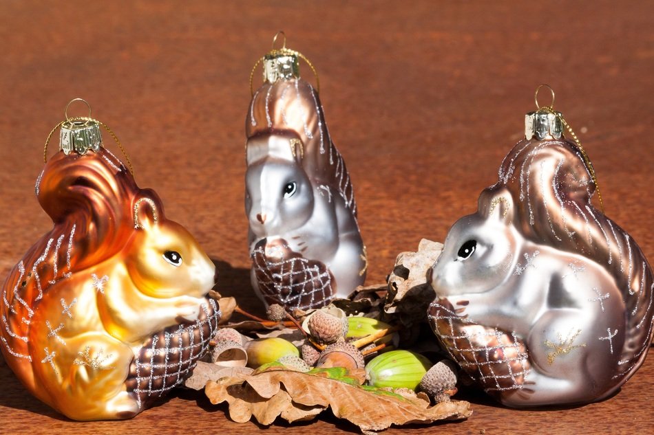 Beautiful and colorful Christmas squirrel decorations