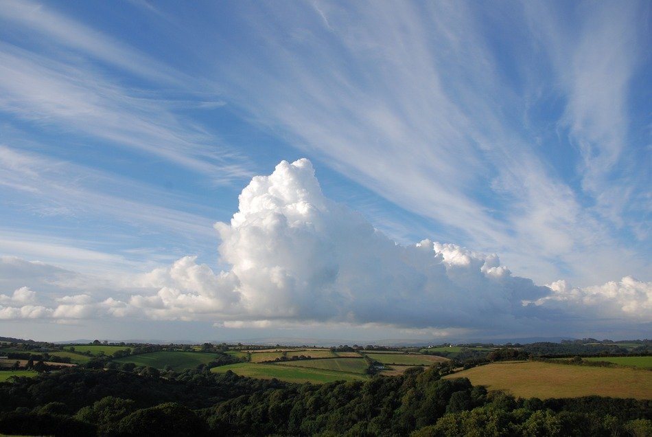 clouds under the sky in england