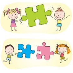 Kids playing with puzzle N2