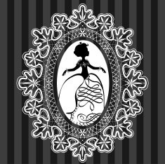Princess in lace oval frame N2