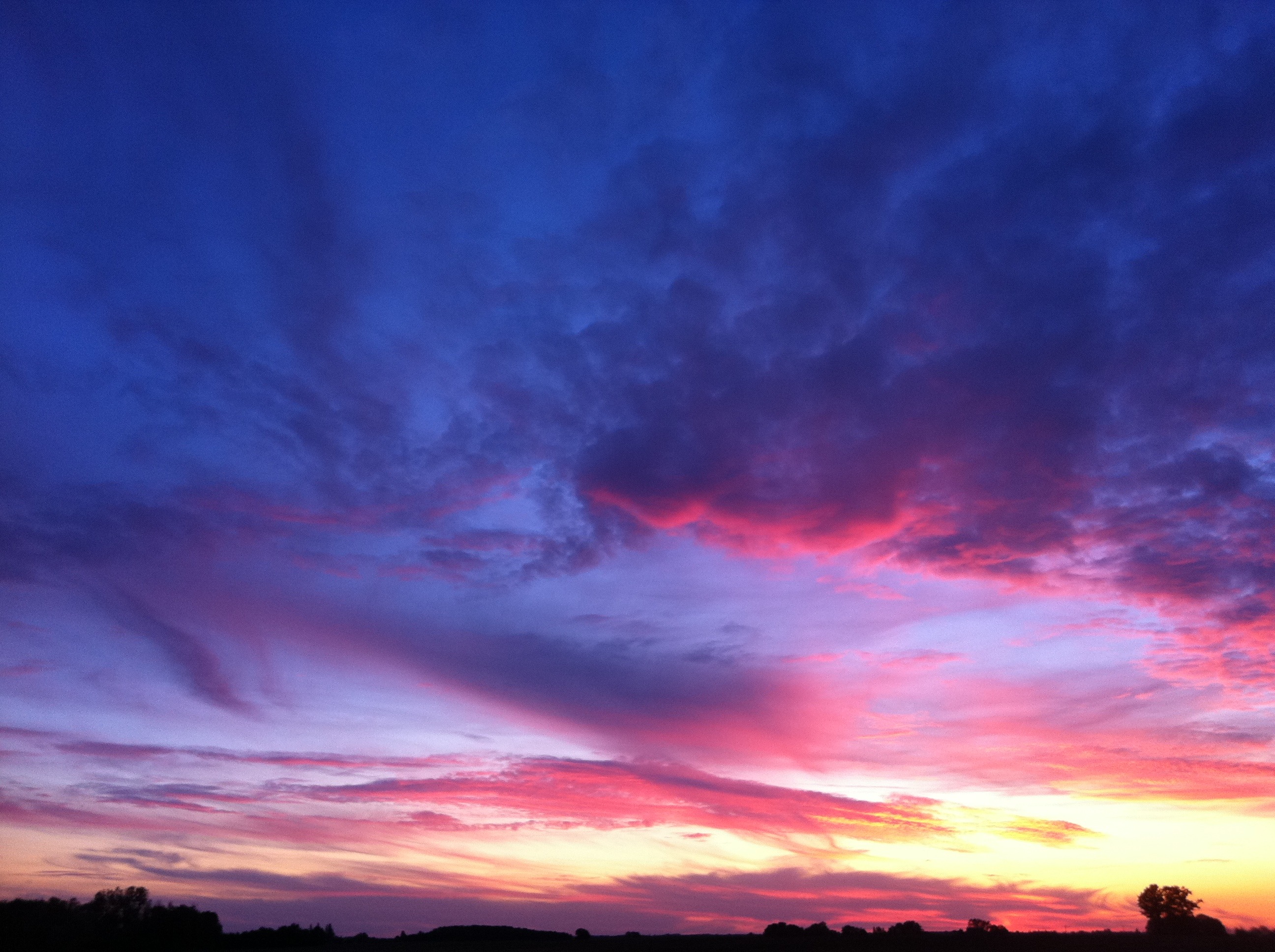 Pink purple clouds in the sky free image download