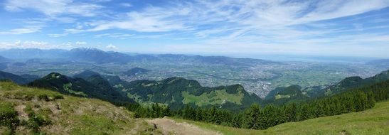 lake green hills panorama