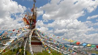 prayer flags tibet