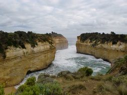 rocky ocean shore in Australia