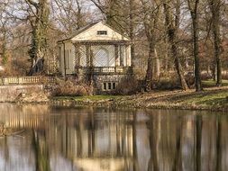 delightful park lake