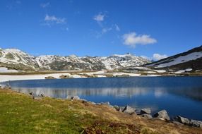 mountain lake sunny view