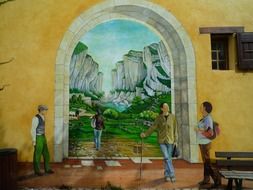 Verdon gorge gate, painting on the wall