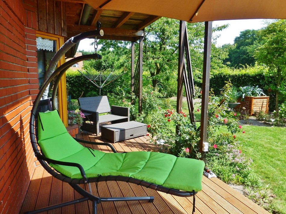 swing on the terrace at the cottage