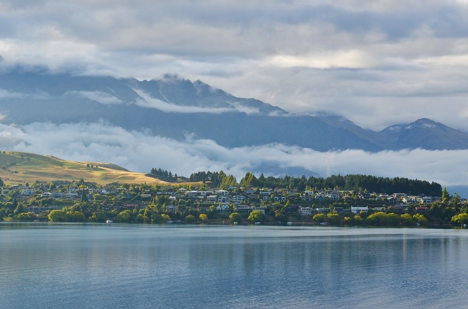 new zealand village cloud lake