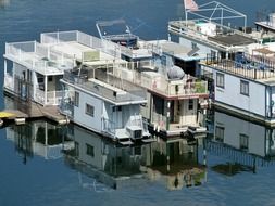 house boats on the lake