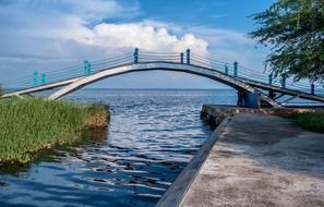 venezuela bridge sea