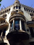 house facade in barcelona