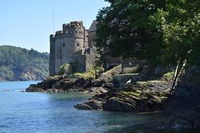 Ancient dartmouth castle devon river bank view
