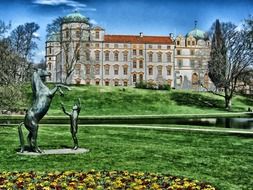 statues in the courtyard of the castle of Celle