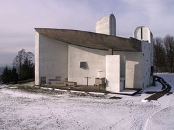 chapel in ronchampane