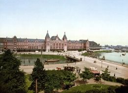 panoramic view of the train station in amsterdam