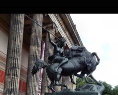 a monument to the fight between the rider and the animal