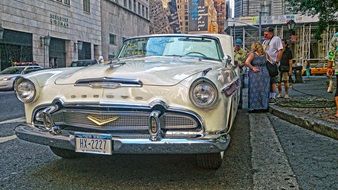 shiny oldtimer on the streets of manhattan