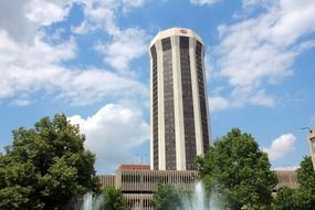 circular tower in Illinois