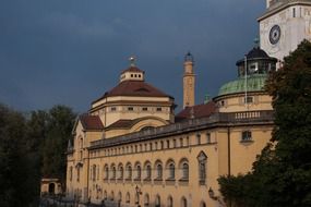 Building of indoor swimming pool in munich