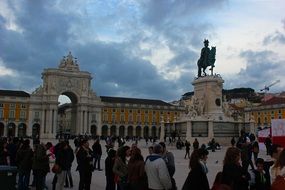 crowd on the the Praça do Comércio in Lisbon