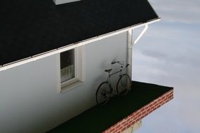 Picture of the bike on a roof