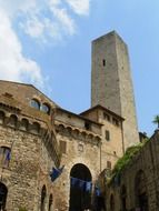 san gimignanos architecture