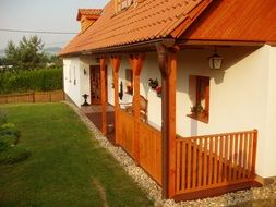 porch grass cottage